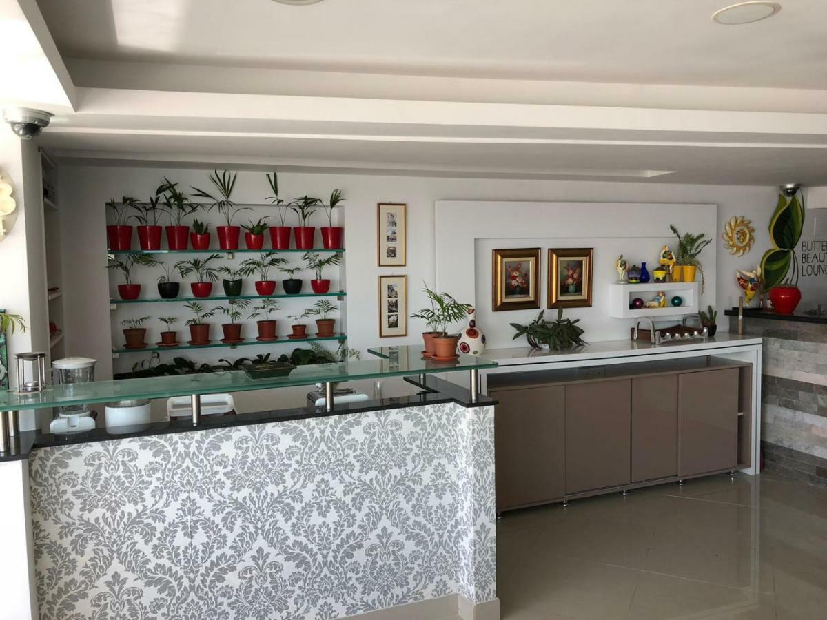 Ozana Apartament Appartement Constanţa Buitenkant foto